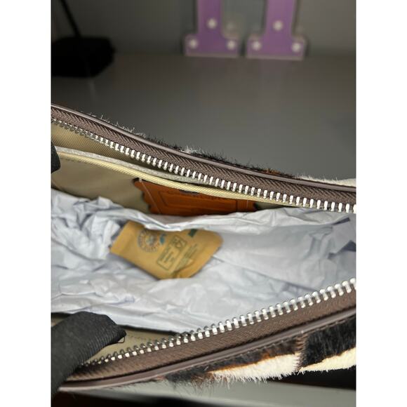 Coachtopia Shoulder Bag In Upcrafted Haircalf With Cow Print - Picture 6 of 13